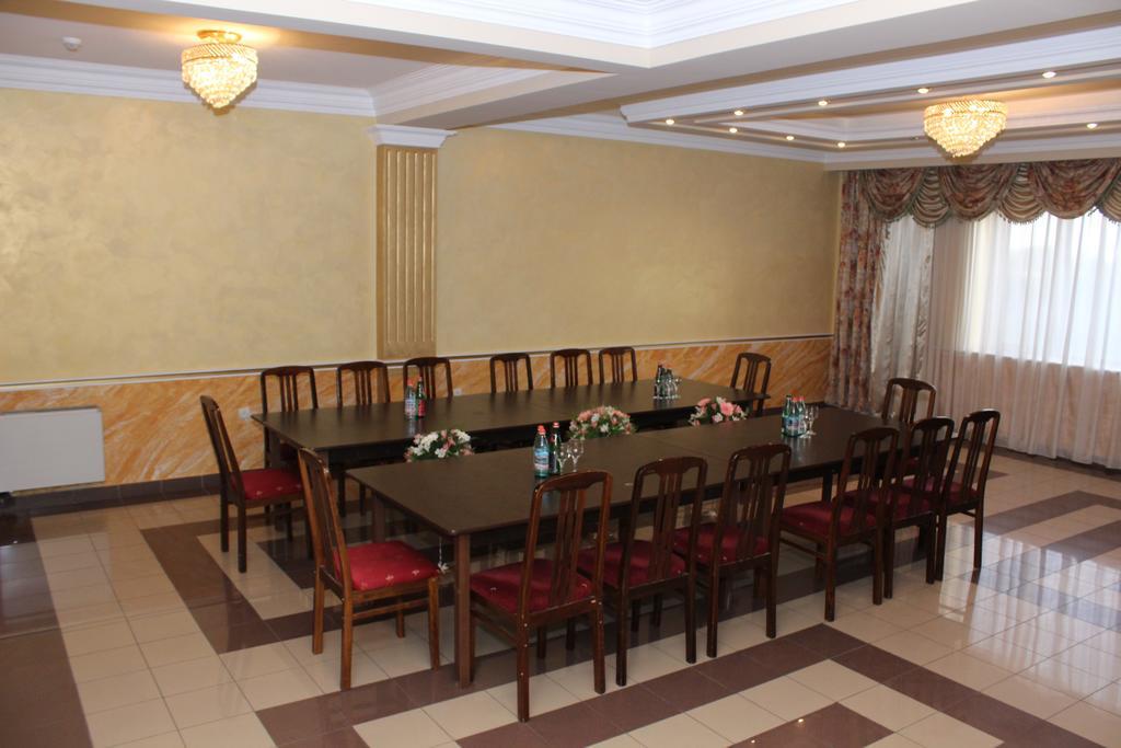 Nor Dzoraberd Hotel Complex Yerevan Exterior foto