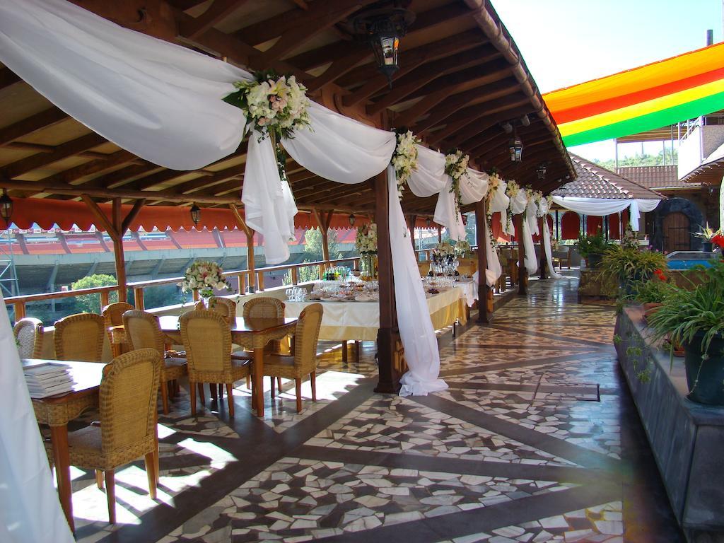 Nor Dzoraberd Hotel Complex Yerevan Exterior foto