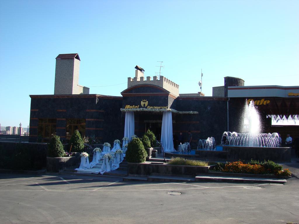 Nor Dzoraberd Hotel Complex Yerevan Exterior foto