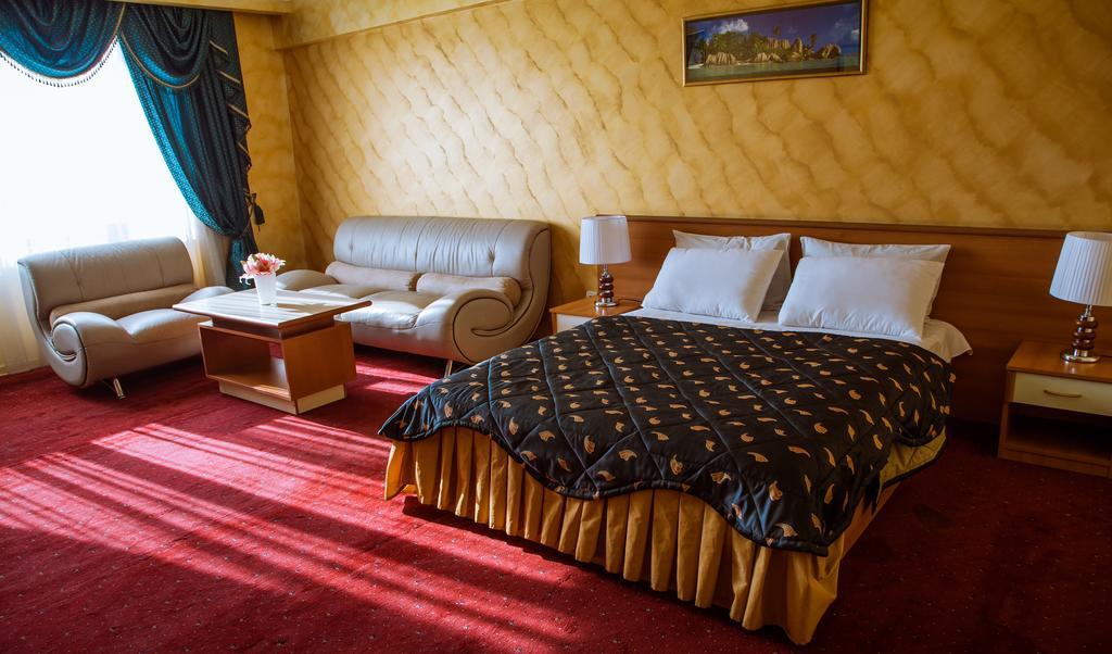 Nor Dzoraberd Hotel Complex Yerevan Exterior foto